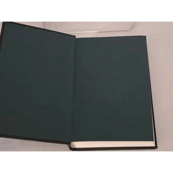 Book The Singing - Picture 5 of 5